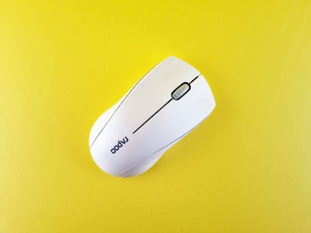 Lire la suite à propos de l’article Souris sans fil : top modèles performants à découvrir